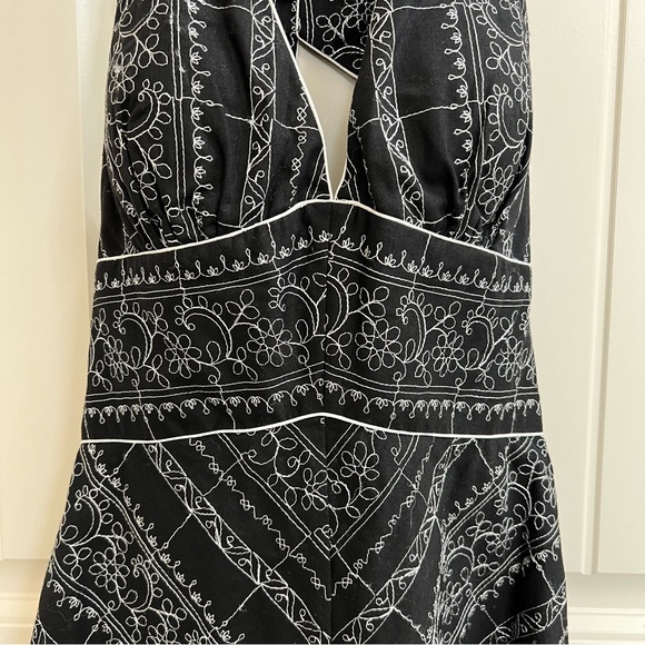 White House Black Market Embroidered Linen Halter Dress in Black, Size 0 - Picture 2 of 7